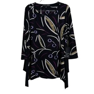 New Habitat Sz Sm BLOUSE GEO PATTERN SHARK HEM